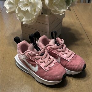 Kids Pink Nike Airmax Sneakers